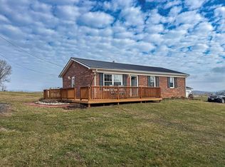 136 Pecan Dr, Ivanhoe, VA 24350