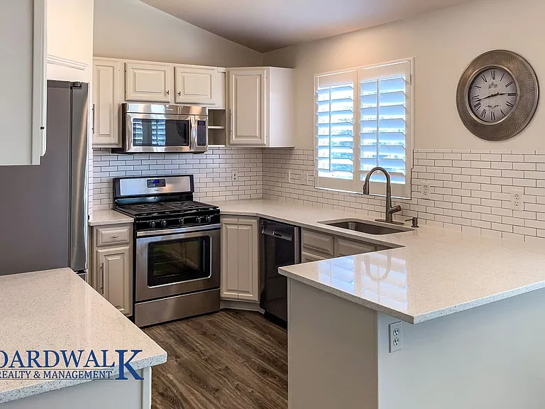 1934 E Wasatch Blvd — Photo 15