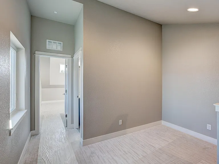 830 Cherokee Dr — Photo 14