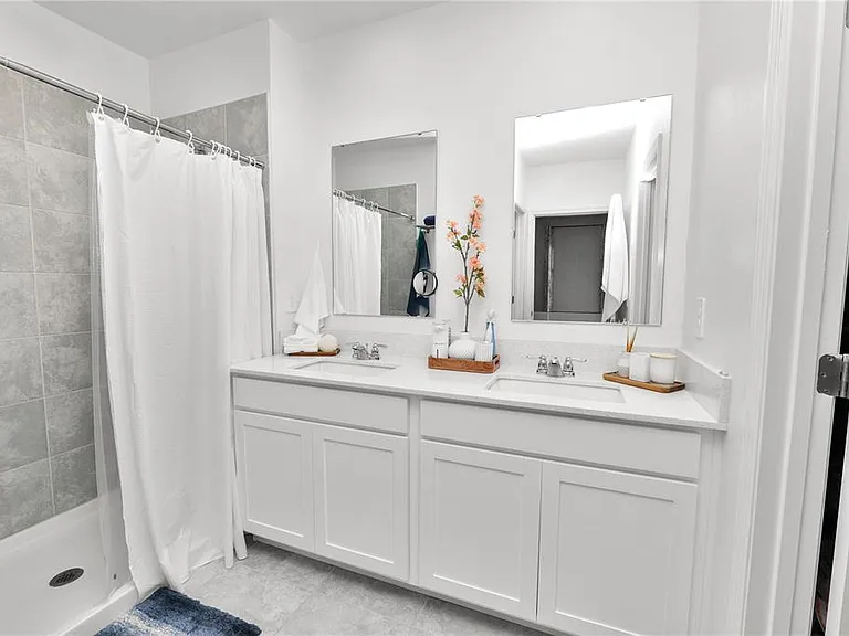 1740 White Water Ct — Photo 9