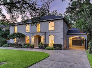 11314 Surrey Oaks Ln, Houston, TX 77024