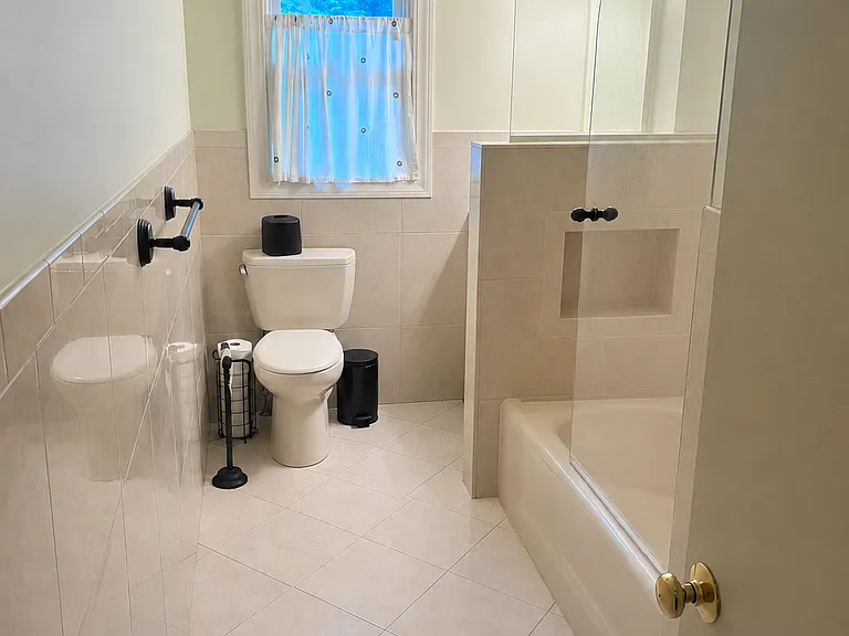 107 Rocky Hill Rd — Photo 10