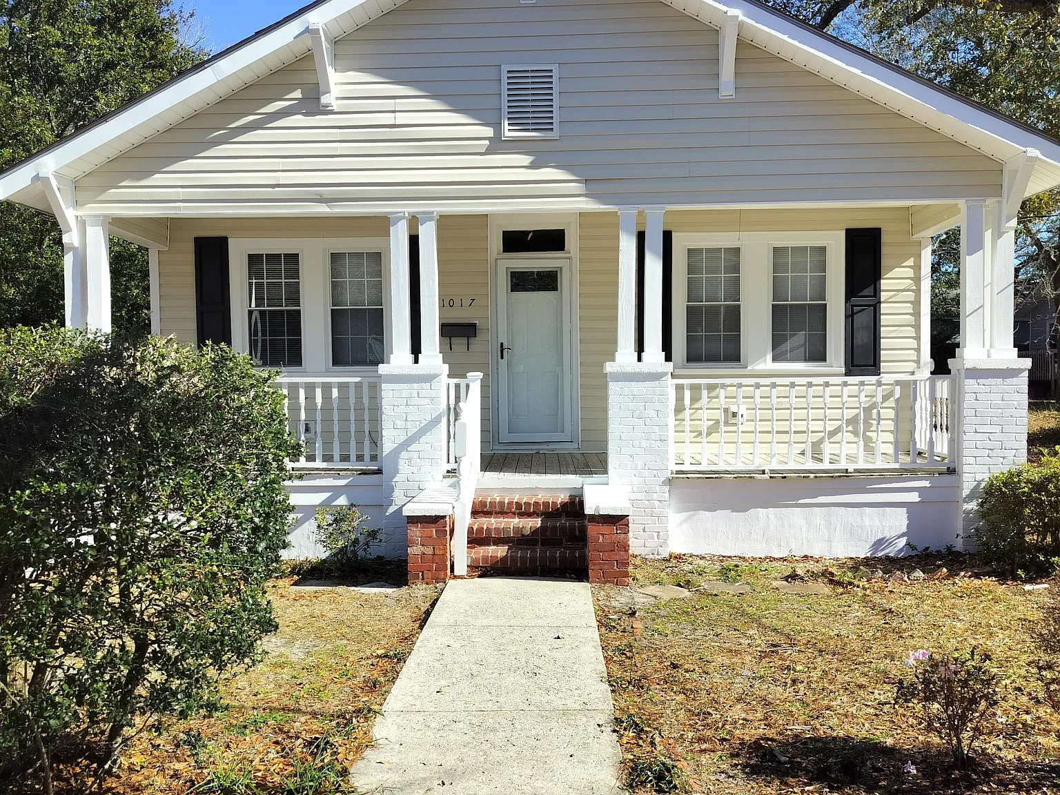 2 bed, 1064 sqft, $1,600 — Photo 1