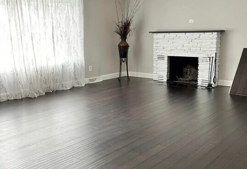 4 bed, 2000 sqft, $3,200 — Photo 2