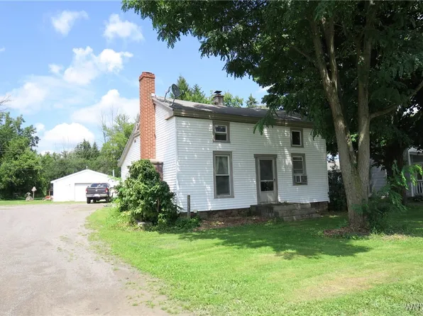 13375 Eagle Harbor Knowlesville Rd, Albion, NY 14411