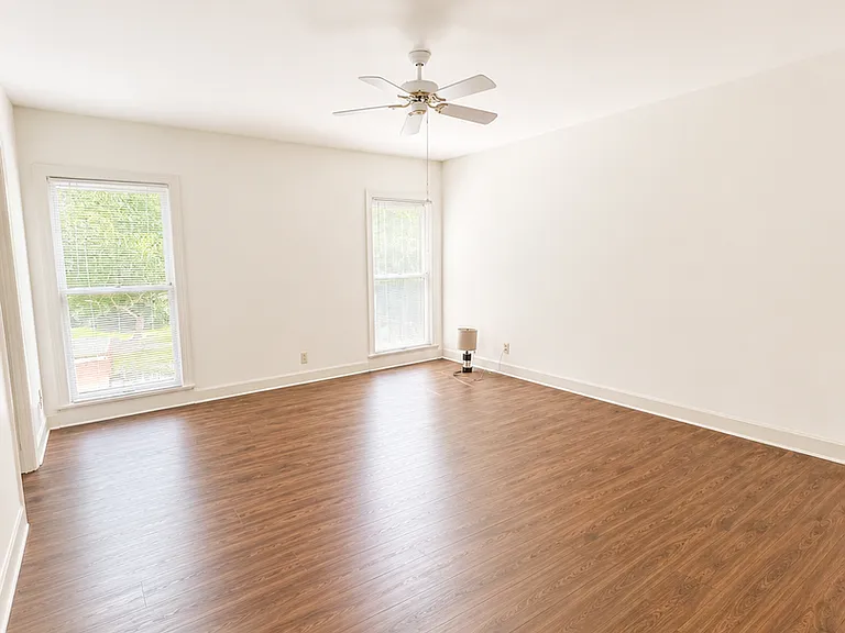 9205 Whitegate Ct — Photo 14