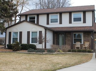 843 Dumont Pl, Rochester Hills, MI 48307