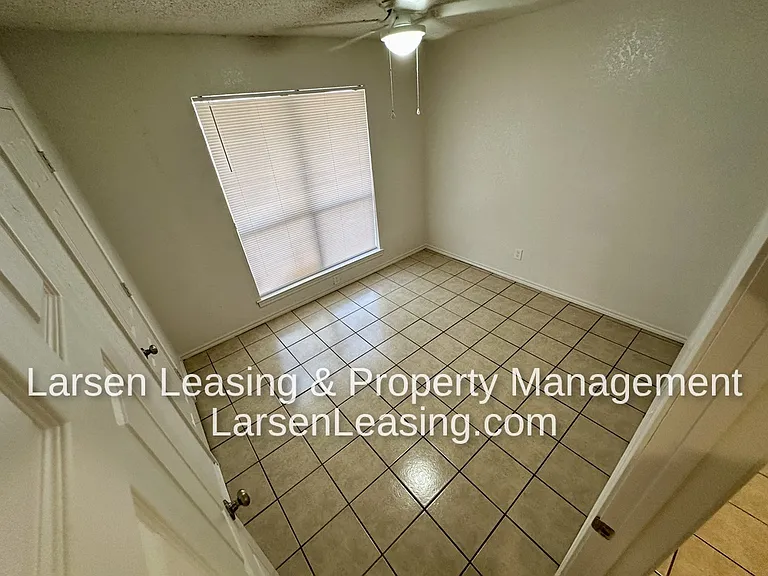 223 Mountainview Dr — Photo 7