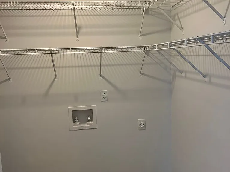 Arlington Apartments — Photo 102