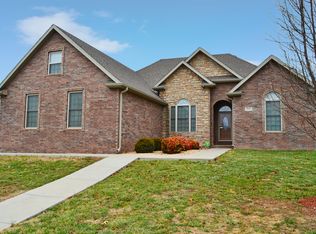 2111 W McClernon St, Springfield, MO 65803