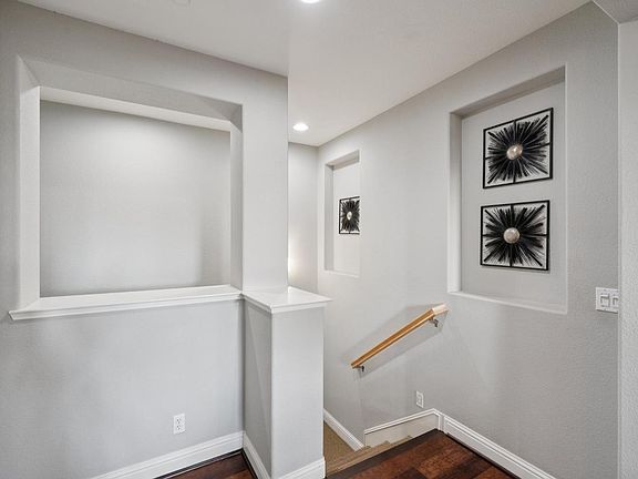 3rd image of 1007 Azuar Drive