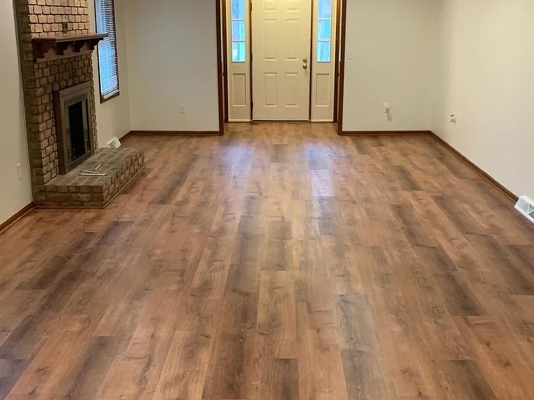 133 Castle Blvd — Photo 2
