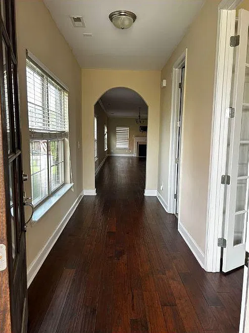 4 bed, 3050 sqft, $3,899 — Photo 3