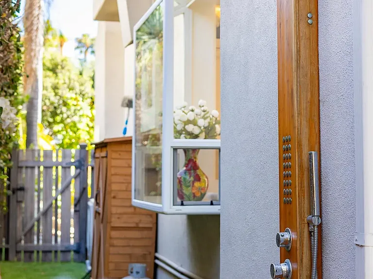 388 Bonair St — Photo 50