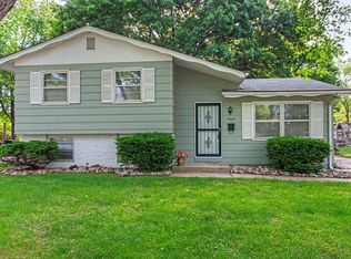 4225 68th St, Urbandale, IA 50322