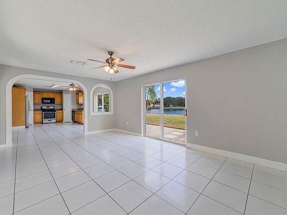 5th image of 3170 Santa Cruz Dr