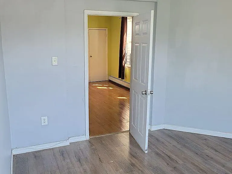 588 Hunterdon St — Photo 1