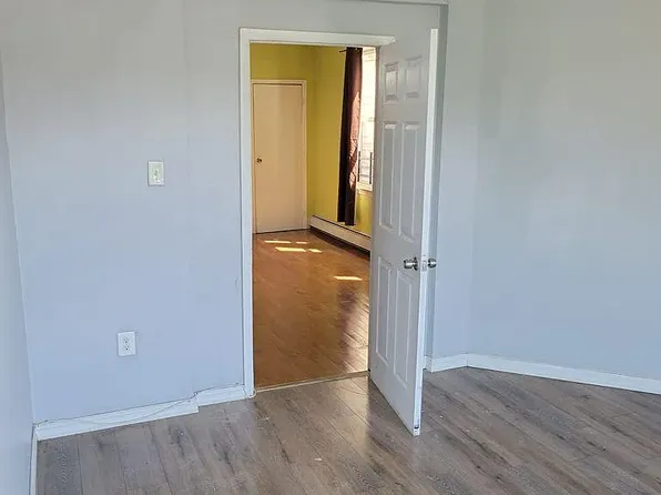 588 Hunterdon St, Newark, NJ 07108