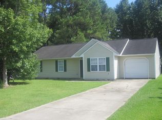 307 Commons Ct, New Bern, NC 28560