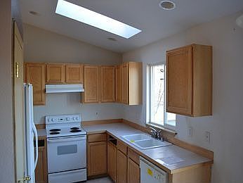 4th image of 5016 60th Ave NE