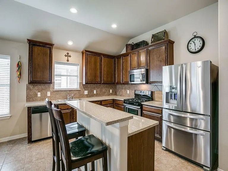 5004 Promised Land Dr — Photo 4
