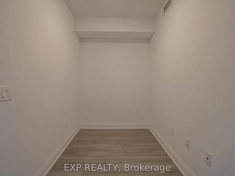 77 Mutual St #2210 — Photo 10