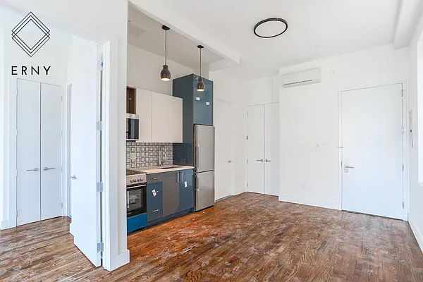 Rented by ERNY LLC | media 17