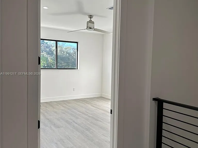 4625 SW 32nd Ave #1C — Photo 18