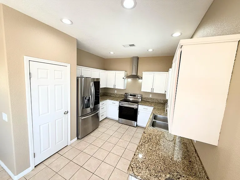 8173 Viburnum Ave — Photo 14
