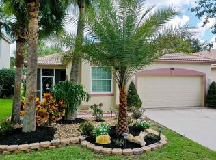 136 Seminole Lakes Dr, Royal Palm Beach, FL 33411