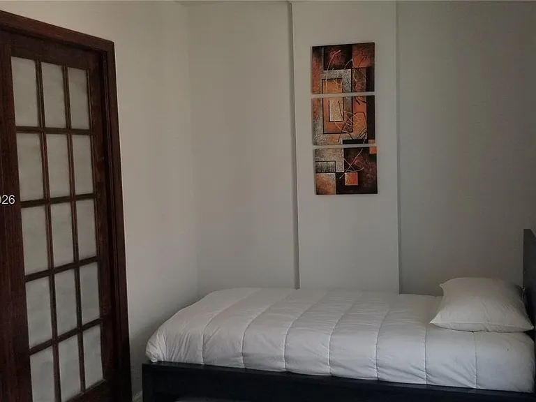 5401 Collins Ave #311 — Photo 19