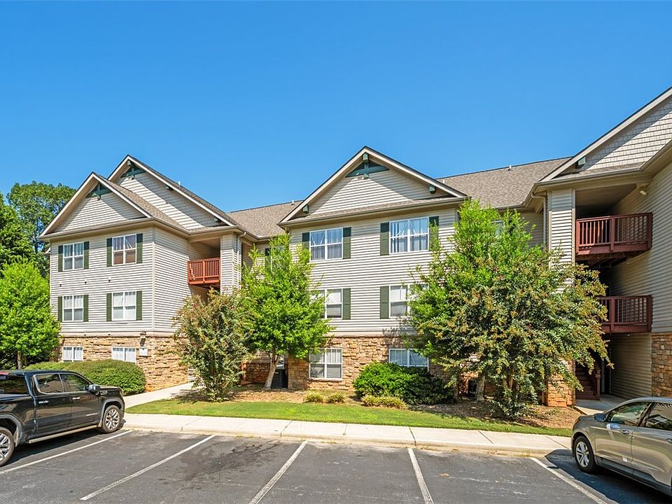 1st image of 133 Harts Cove Way