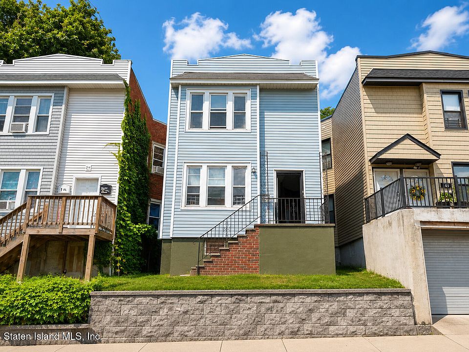 1st image of 22 Stanley Ave