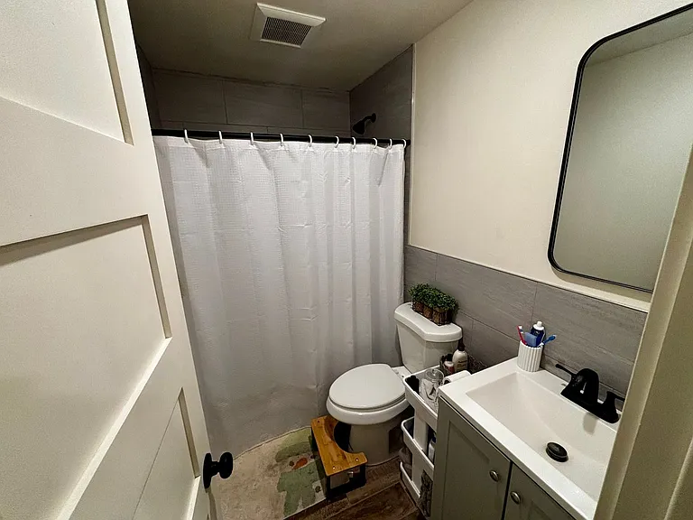 Easy Street Townhomes — Photo 18