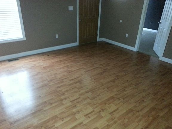 2nd image of 75 Rose St