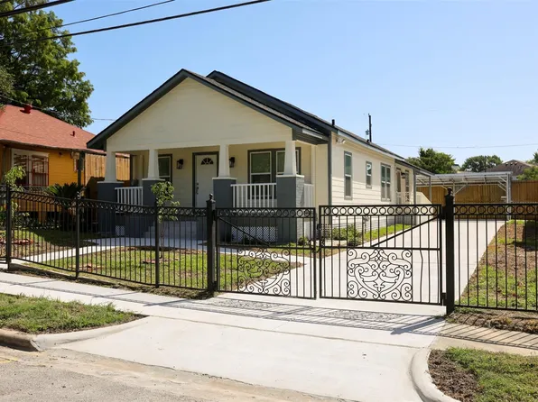 512 Threlkeld St, Houston, TX 77007