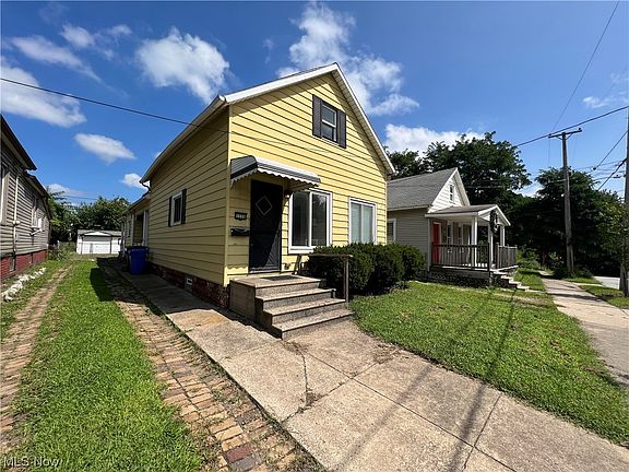 2nd image of 1176 Holmden Ave