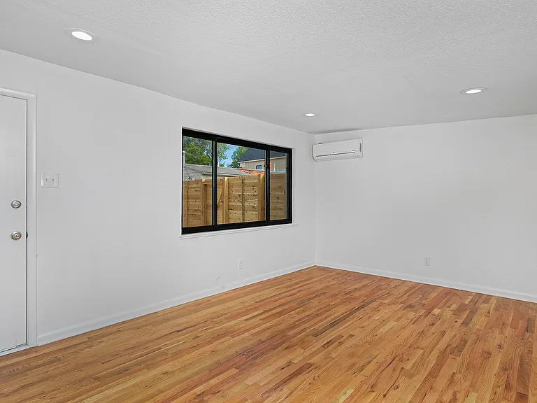 3374 W 32nd Ave — Photo 23