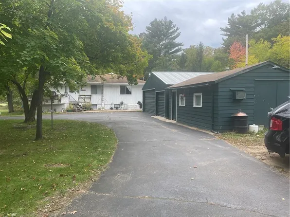 5286 West 47th St, Mauston, WI 53948