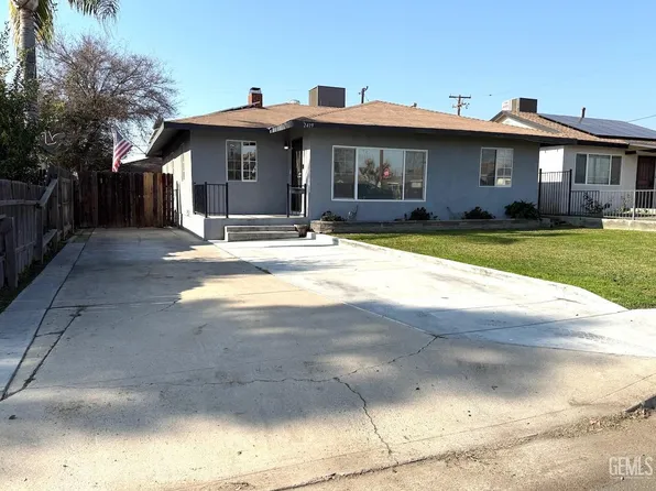 2419 Barnett St, Bakersfield, CA 93308