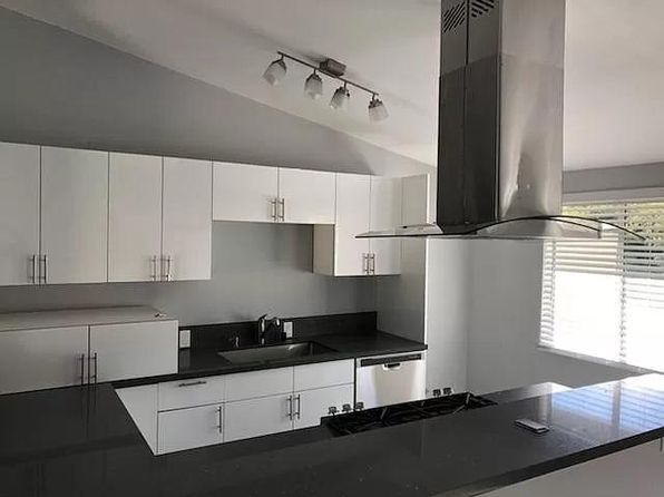 12212 Bradford Pl