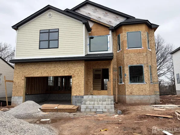 122 Arthur Ave, Colonia, NJ 07067