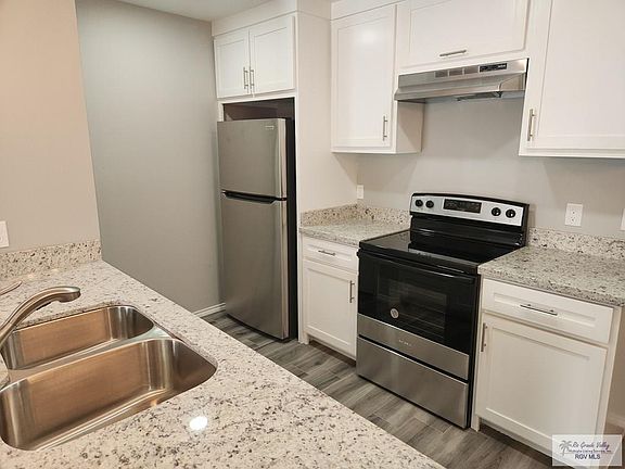 5th image of 372 Uva Ln