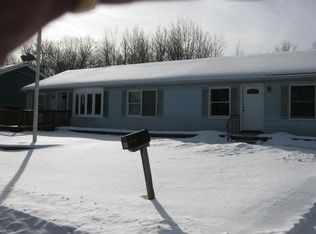 11 Dixfield St, Worcester, MA 01606