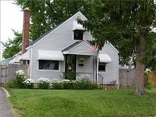 632 Clark Ave photo 1