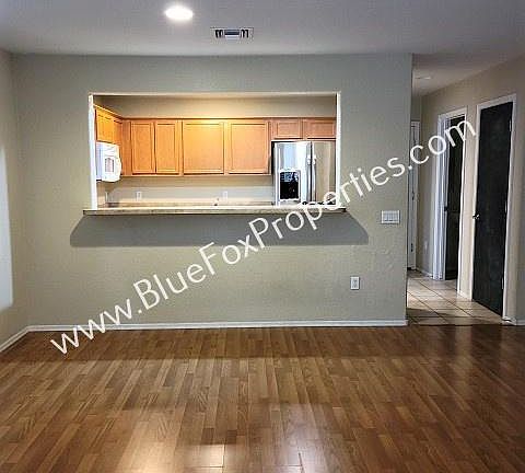 5th image of 10572 E Pleasant Pasture Dr