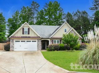 87 Thomas Place Dr, Dallas, GA 30157