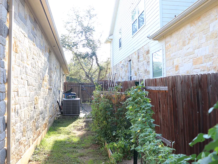 Side yard