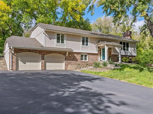 4110 Wendover Ct, Minnetonka, MN 55345