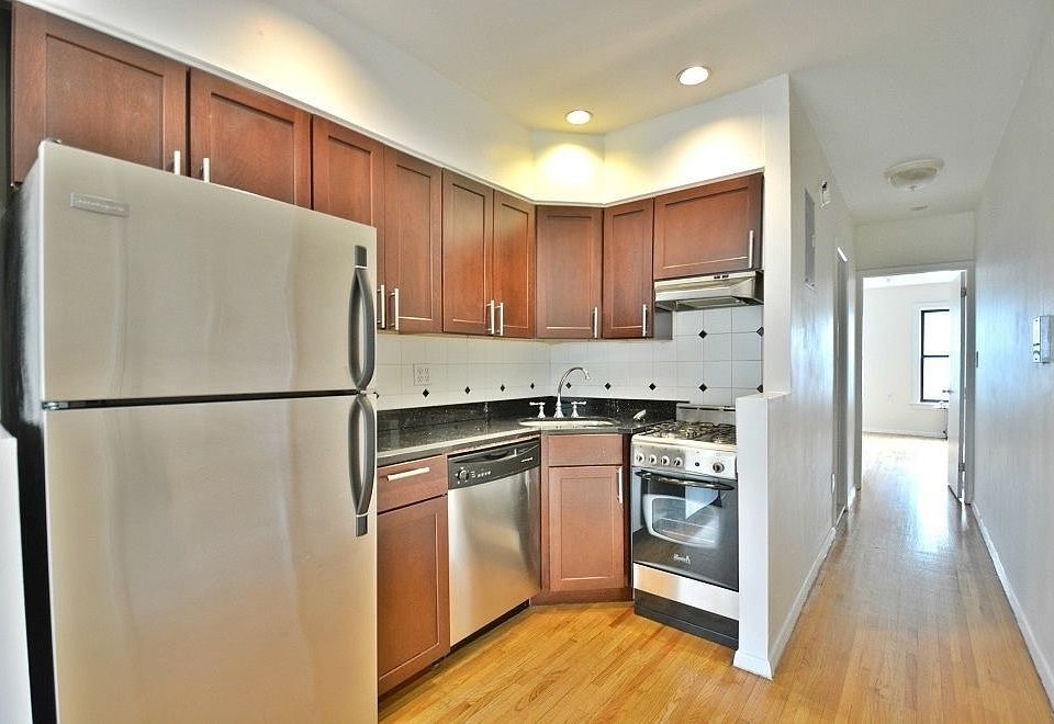 1st image of 1677 8th Ave APT 3L